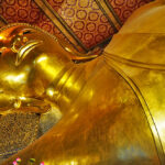 BANGKOK - Le bouddha couché